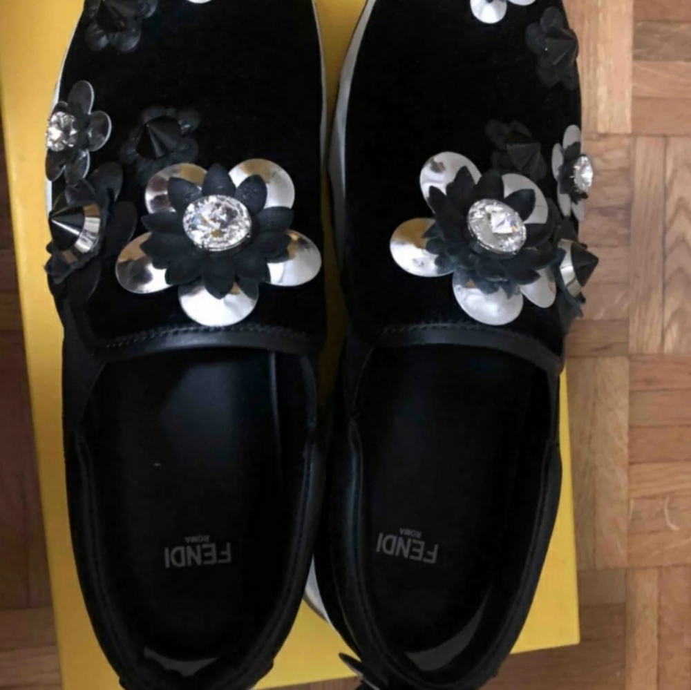 Fendi - Picture 2 of 6